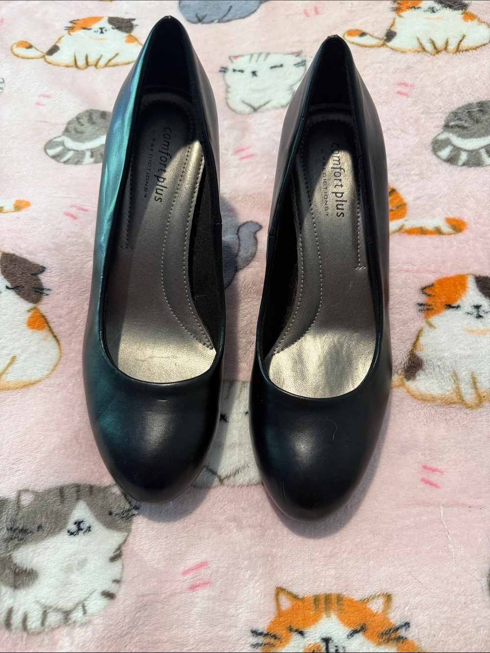 comfort plus by Predictions Black Rounded Toe Classic Heels